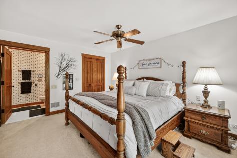 27250 North Meadowoods Lane Mettawa IL 60048