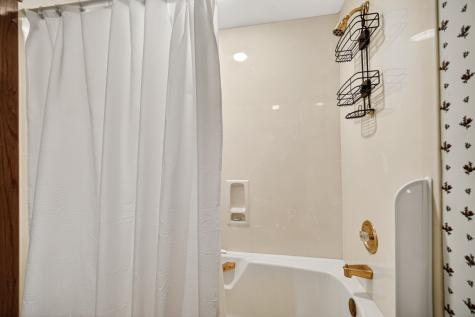 27250 North Meadowoods Lane Mettawa IL 60048