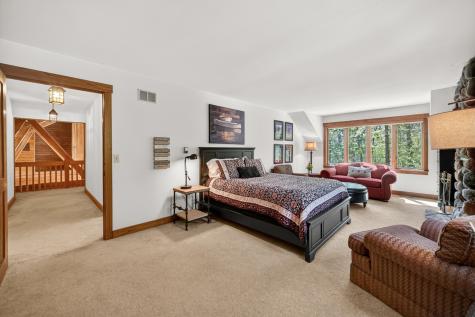 27250 North Meadowoods Lane Mettawa IL 60048