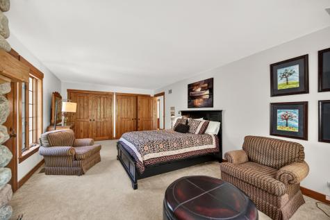 27250 North Meadowoods Lane Mettawa IL 60048