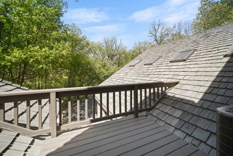 27250 North Meadowoods Lane Mettawa IL 60048