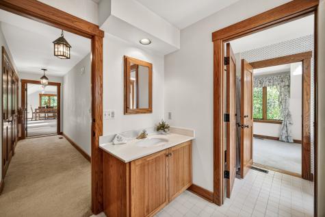 27250 North Meadowoods Lane Mettawa IL 60048