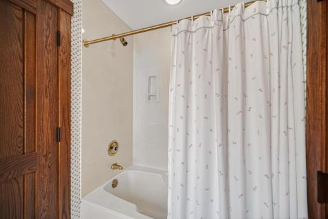 27250 North Meadowoods Lane Mettawa IL 60048