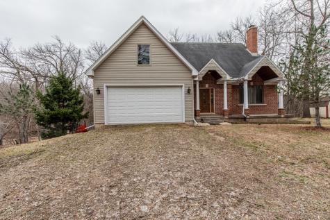 60 Fair Oaks Drive Putnam IL 61560