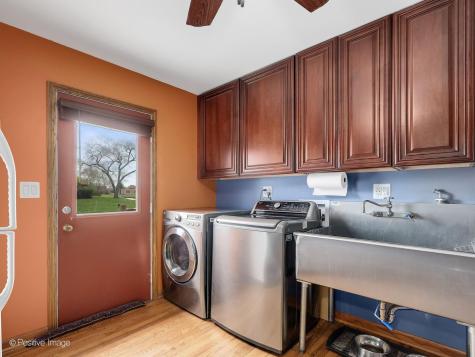612 Stuart Drive Carol Stream IL 60188