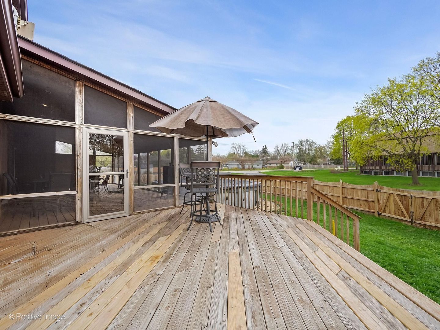 612 Stuart Drive Carol Stream IL 60188