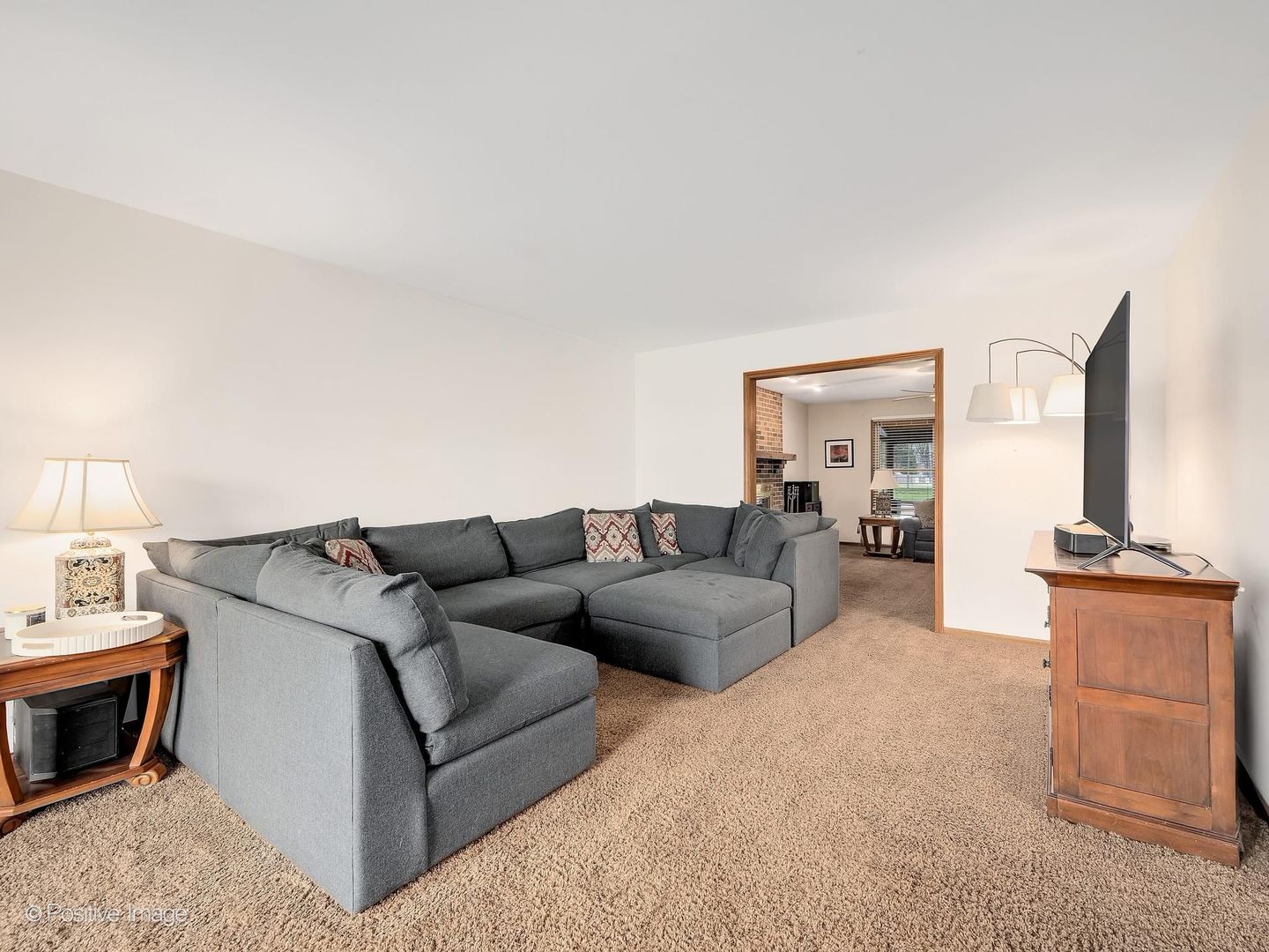 612 Stuart Drive Carol Stream IL 60188
