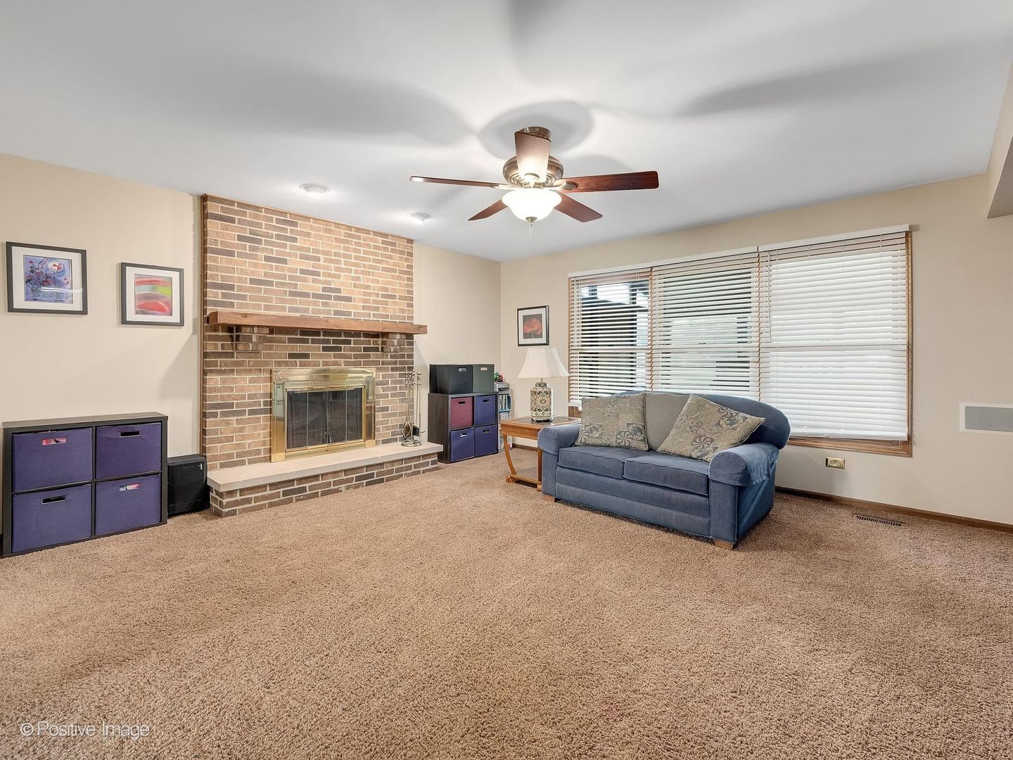 612 Stuart Drive Carol Stream IL 60188