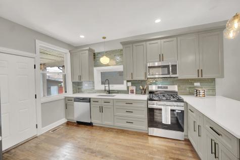 7707 South Ridgeland Avenue Chicago IL 60649