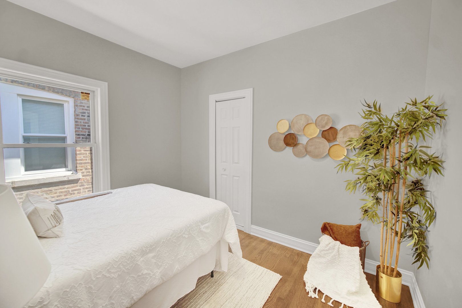 7707 South Ridgeland Avenue Chicago IL 60649