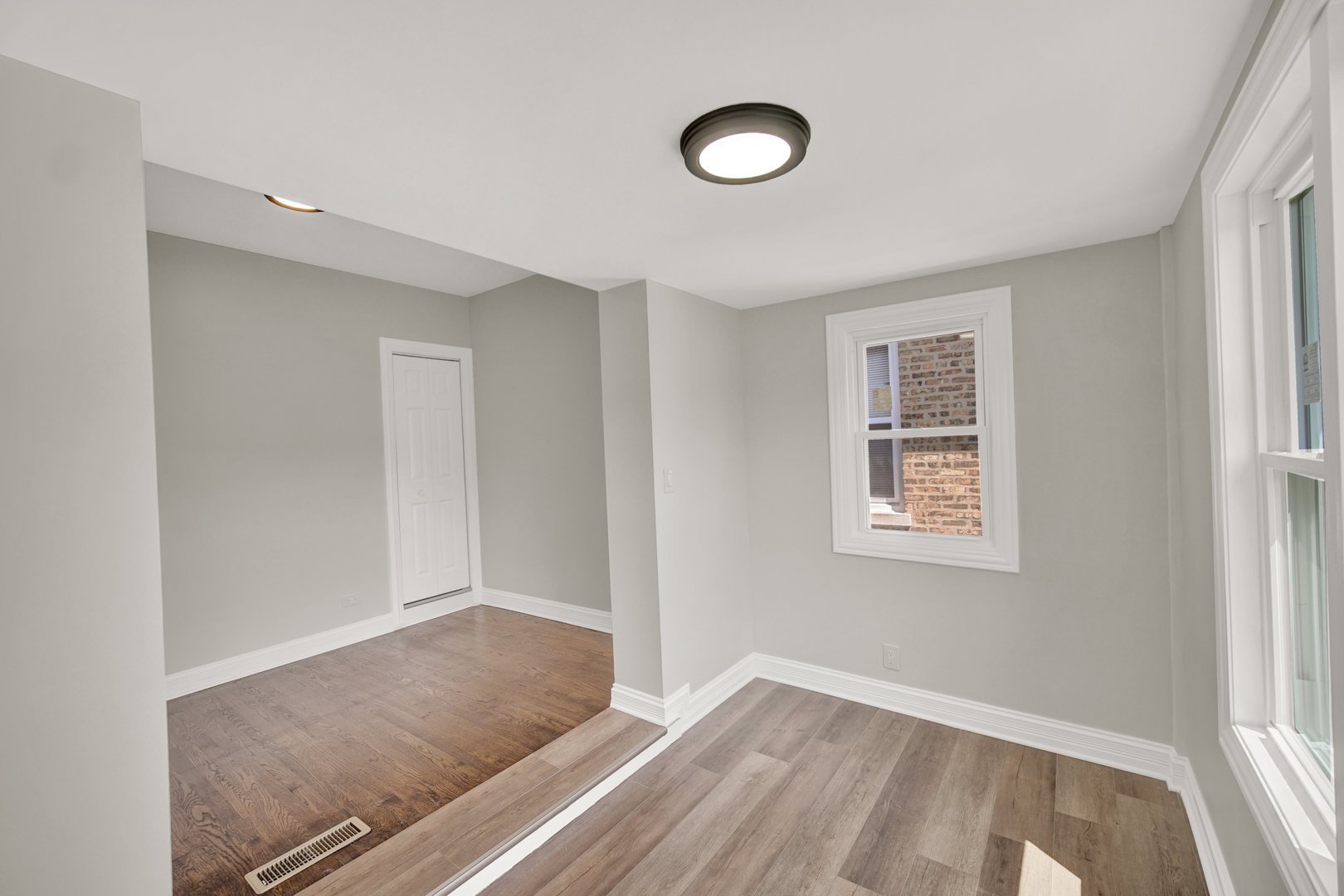 7707 South Ridgeland Avenue Chicago IL 60649