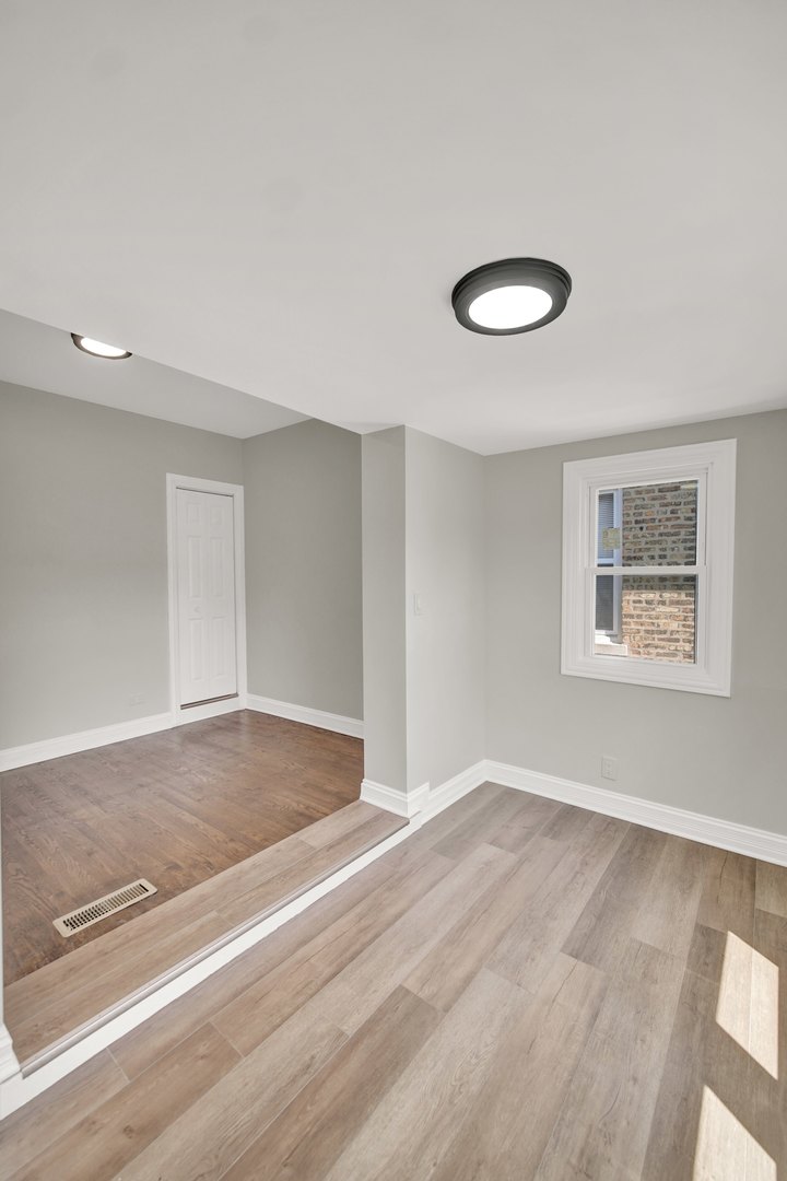 7707 South Ridgeland Avenue Chicago IL 60649