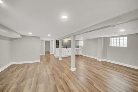 7707 South Ridgeland Avenue Chicago IL 60649