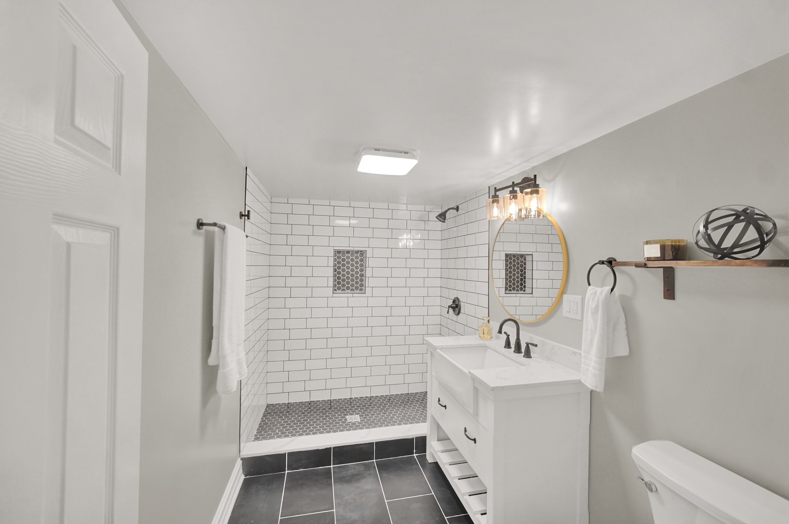 7707 South Ridgeland Avenue Chicago IL 60649