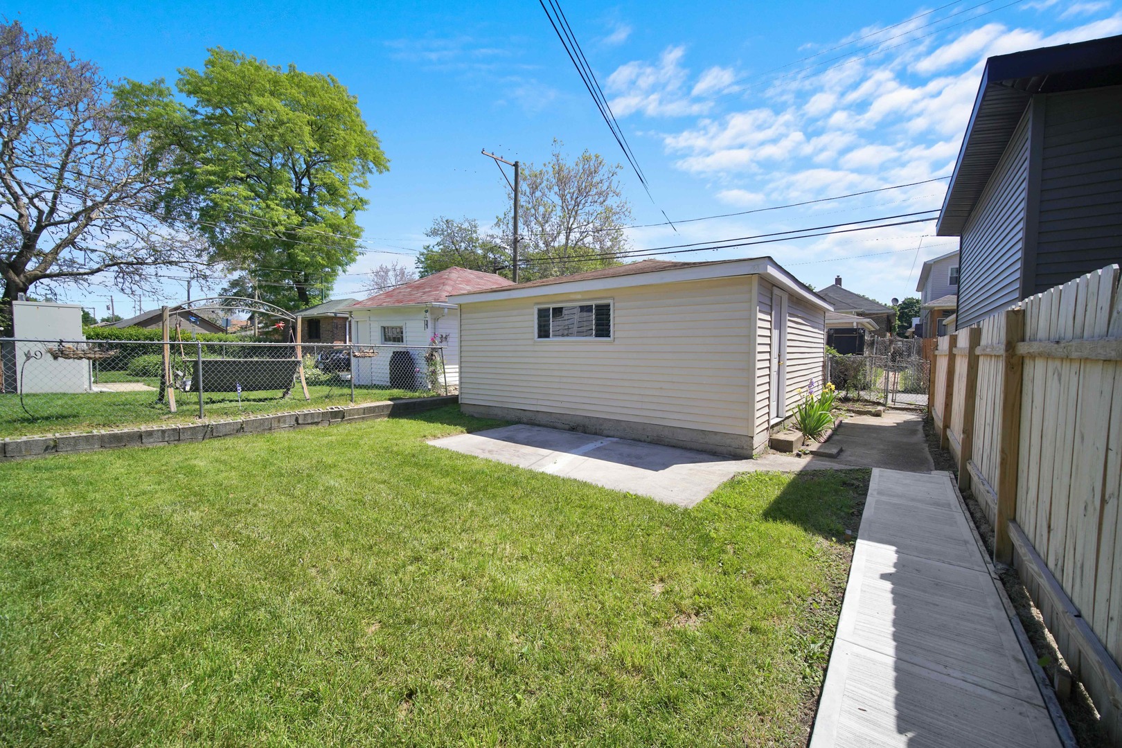 7707 South Ridgeland Avenue Chicago IL 60649
