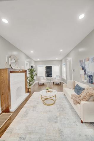 7707 South Ridgeland Avenue Chicago IL 60649