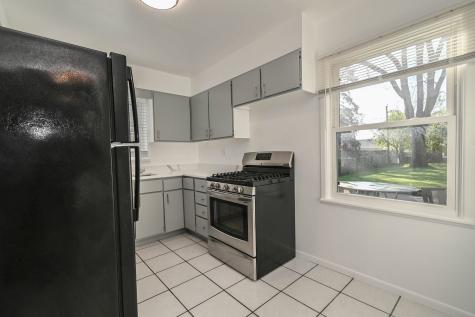 127 South Hawthorne Boulevard Mundelein IL 60060