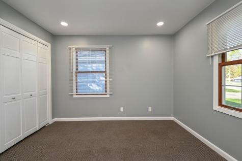 127 South Hawthorne Boulevard Mundelein IL 60060