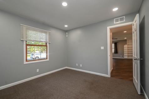127 South Hawthorne Boulevard Mundelein IL 60060