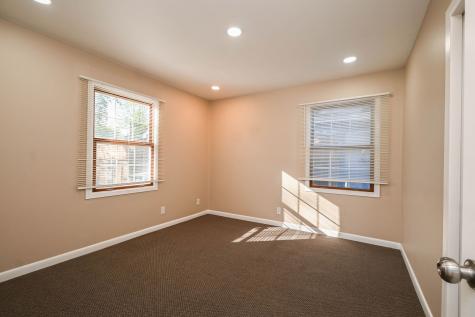 127 South Hawthorne Boulevard Mundelein IL 60060