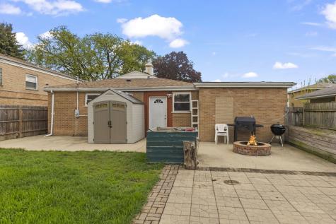 1926 South 16th Avenue Broadview IL 60155