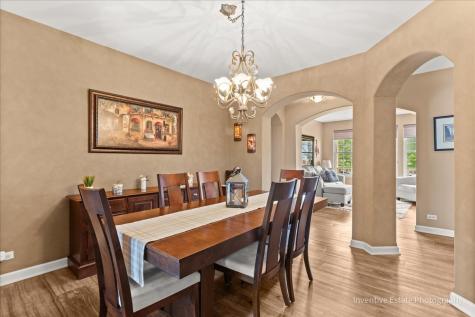 483 Glover Drive North Aurora IL 60542
