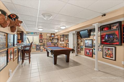 483 Glover Drive North Aurora IL 60542