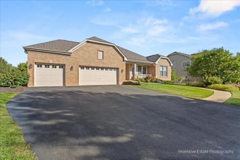 483 Glover Drive North Aurora IL 60542