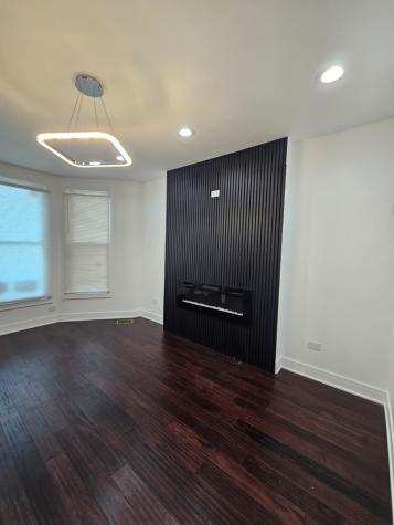 7832 South Evans Avenue Chicago IL 60619