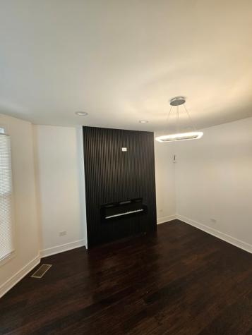 7832 South Evans Avenue Chicago IL 60619
