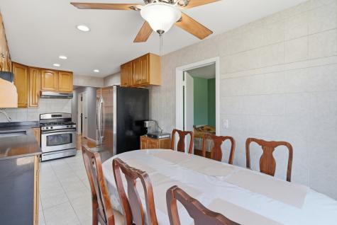 5039 Harold Avenue Schiller Park IL 60176