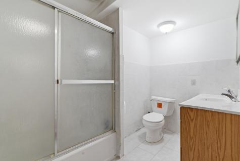 5039 Harold Avenue Schiller Park IL 60176