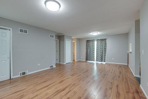 3106 13TH Street Winthrop Harbor IL 60096