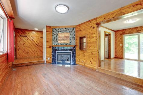 3106 13TH Street Winthrop Harbor IL 60096