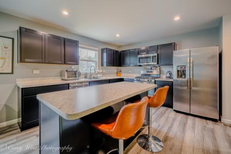 450 Cardinal Way Hampshire IL 60140