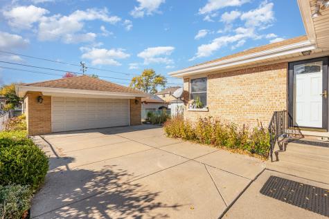 8108 North Overhill Avenue Niles IL 60714