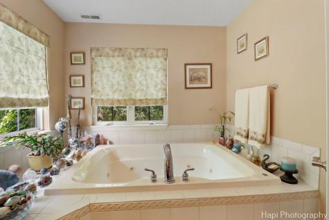 1606 Tecumseh Drive Mchenry IL 60050