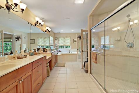 1606 Tecumseh Drive Mchenry IL 60050