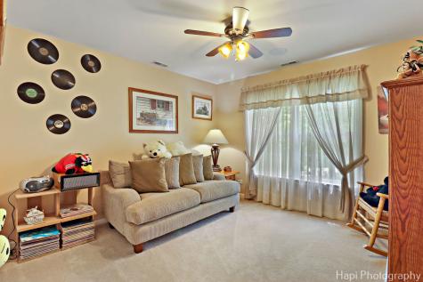 1606 Tecumseh Drive Mchenry IL 60050