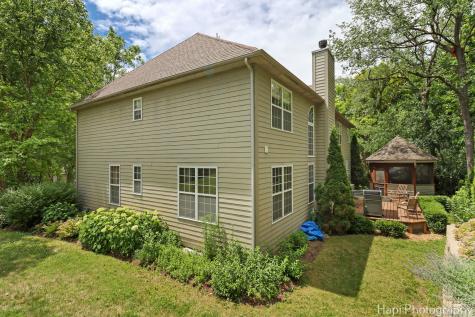 1606 Tecumseh Drive Mchenry IL 60050