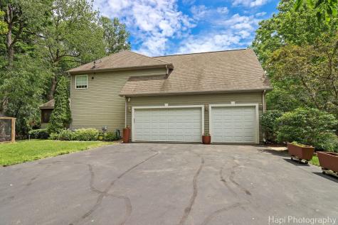 1606 Tecumseh Drive Mchenry IL 60050
