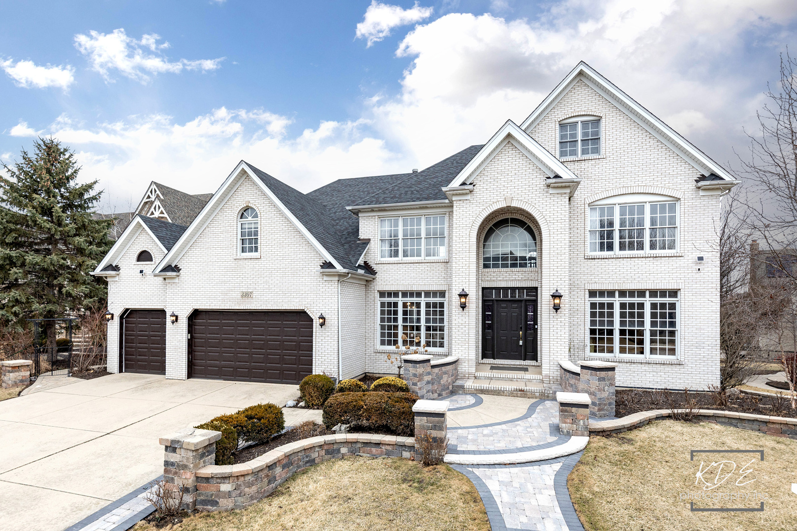 3307 Danlaur Court Naperville IL 60564