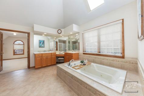3307 Danlaur Court Naperville IL 60564