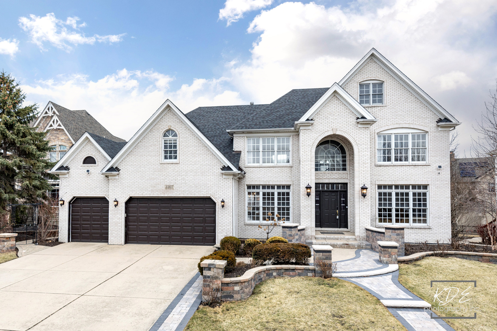 3307 Danlaur Court Naperville IL 60564