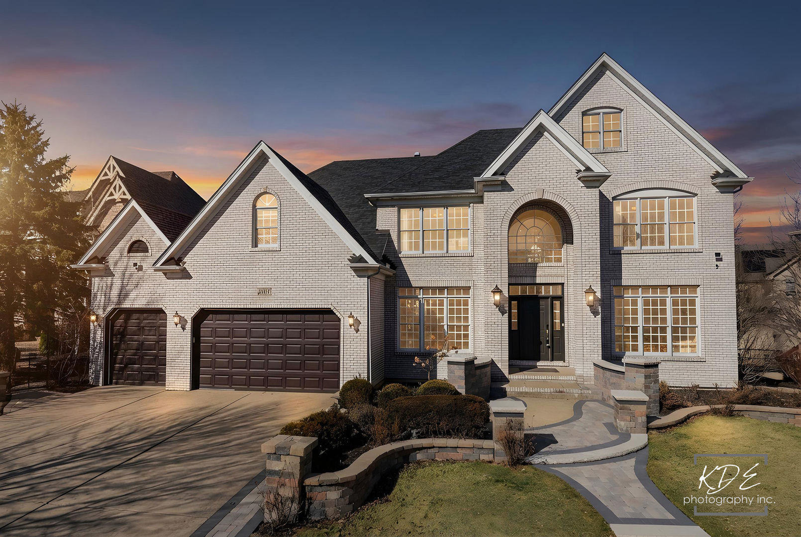 3307 Danlaur Court Naperville IL 60564