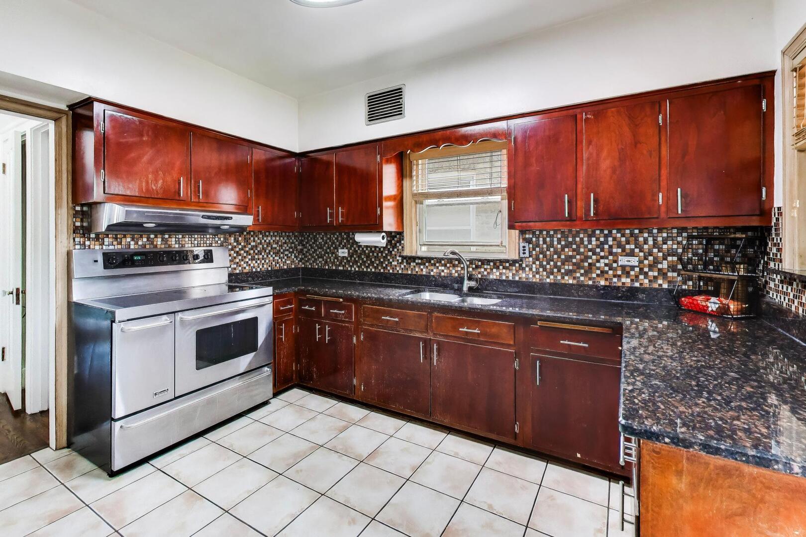 1746 North Nagle Avenue Chicago IL 60707