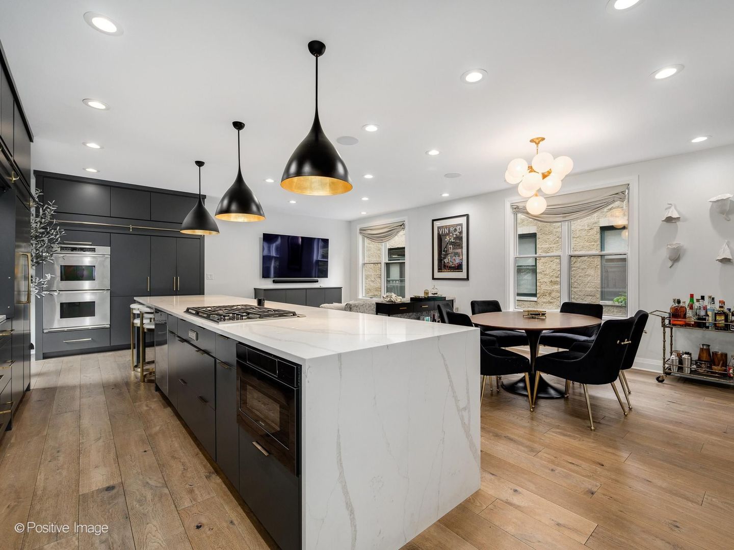 1635 North Larrabee Street Chicago IL 60614