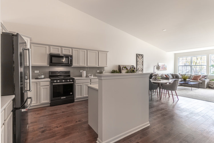 454 Ridge Lane Bolingbrook IL 60440