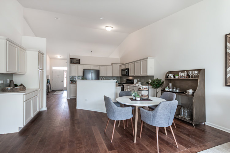 454 Ridge Lane Bolingbrook IL 60440