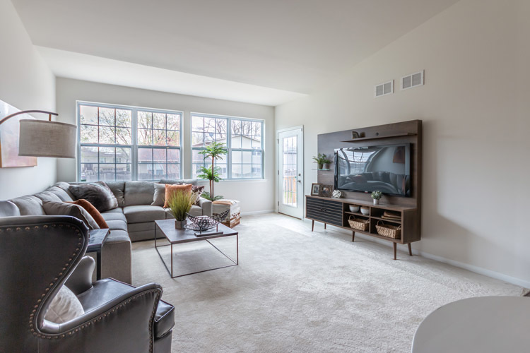 454 Ridge Lane Bolingbrook IL 60440